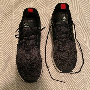 Adidas tennis shoes. Size 9